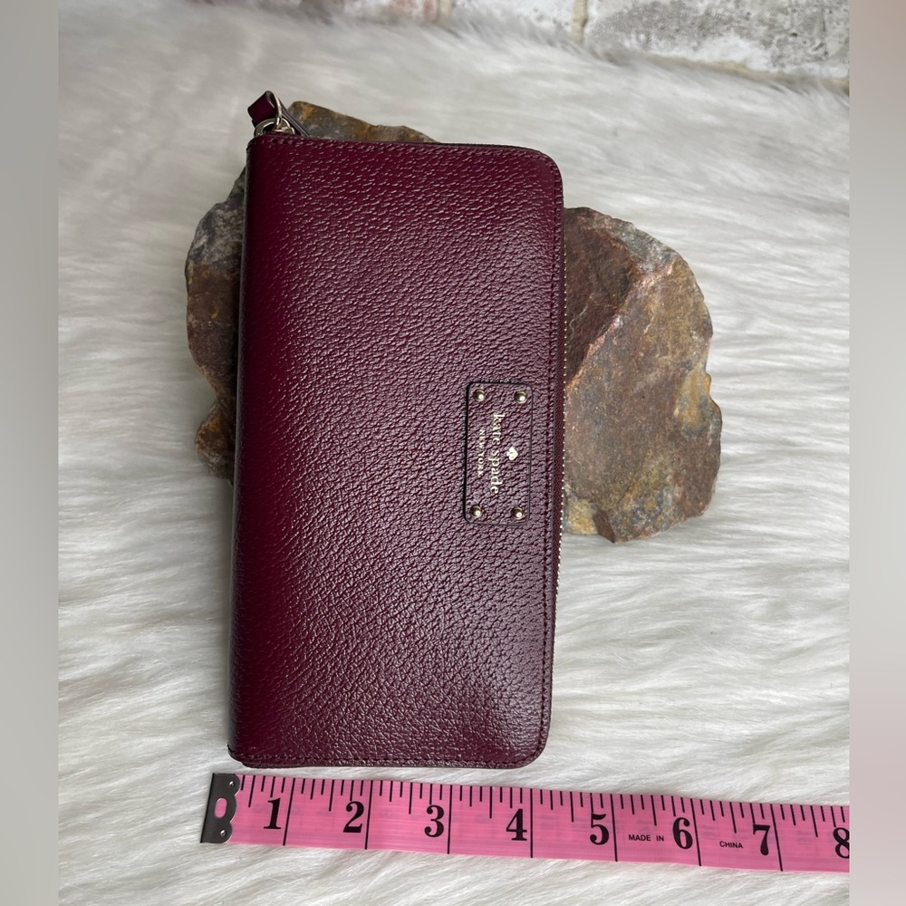 COPY - Kate Spade Wallet - Picture 10 of 11